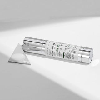 VT Cosmetics (50ml) Reedle Shot 300