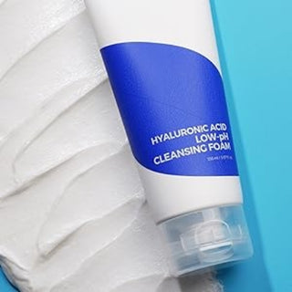 Isntree Hyaluronic Acid Low pH Cleansing Foam 150ml